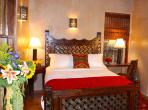 Antigua Inn