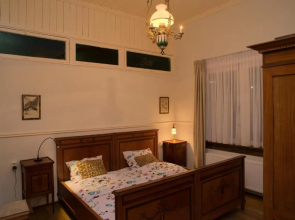 Halte Sint-Gerlach Holiday Home