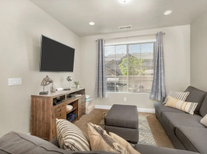 Holiday Oasis 3 Bedroom Apts