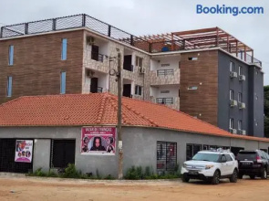 28A, Apt#13 Lumir Apartamentos. Encantador Parque Incl.