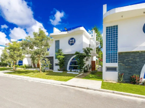 New Stylish 3BR Villa With Private Pool Terrace