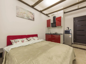 InHome24 (InHoum24) na ulice Letcika Ul'anina