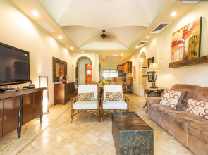 Matapalo 101- 3 Bedroom Poolside Luxury Condo at the Diria Resort
