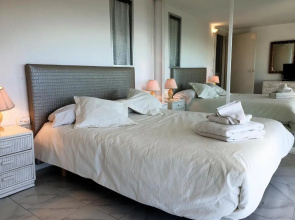 Skol 727 Lovely 2 Bedroom Duplex in Marbella Center