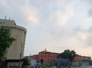 Atour light (haibasi subway station)