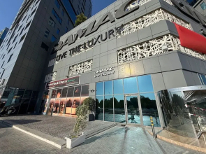 Capital Bay Comfort Studio city view