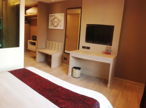 iCheck inn Nana by Aspira