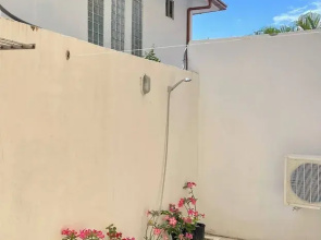 Apartment 5 Mins Walk To The Beach