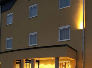 Aero44 Hotel Charleroi Airport