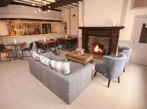 OYO Glyn Valley Hotel