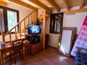 Holiday Home 3 Bedrooms 1 Bathroom - Kastellos