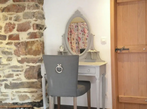 Villa in Stavelot With Lake View and Jacuzzi