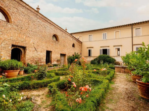 Borgo Villa Certano