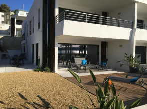 O FIL DE L'EAU BANDOL - App A05 - T3 avec Jardin et terrasse