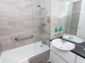 Metro Hotel & Apartments Dublin Airport