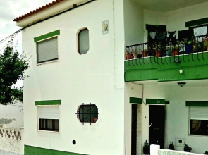 Stunning 2-bed House in Vendas Novas