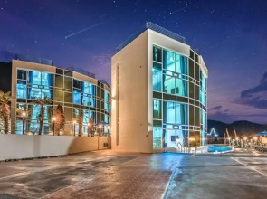 Harbor Resort