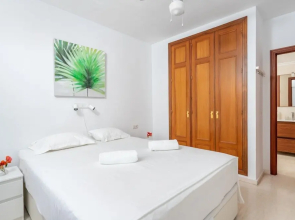 Townhouse with sea view in Torrequebrada