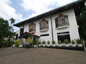 OYO 272 Garden Beach