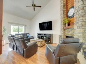 Dog-friendly Texas Retreat w/ Fireplace & Grill!