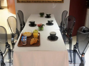 Отель Bellevue Paris Montmartre