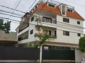 Adrianos Apartahotel