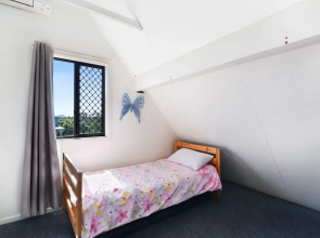 Chalet by the Sea, 10 Pelican Street, Peregian Beach
