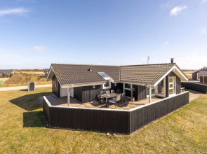 "Kuzman" - 950m from the sea in Western Jutland