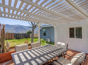 @ Marbella Lane - 4BR Near Morongo Casino & Outlet Ldry+P