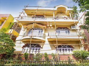 OYO 12960 Hotel Adrija