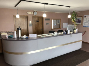 Denison Inn & Suites
