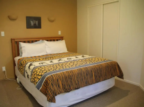 Silverstream Alpaca Farmstay and Tour