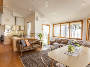 Boutique Stays - Elwood Beaches 3