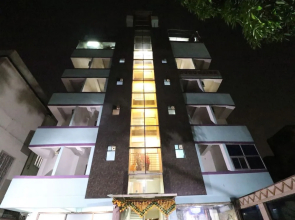 Collection O 38581 Buddha Inn