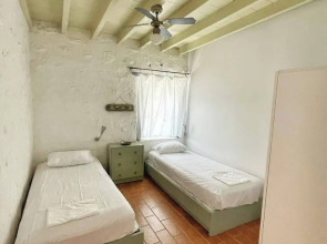 Traditional 2 Bd Chora House Patmos