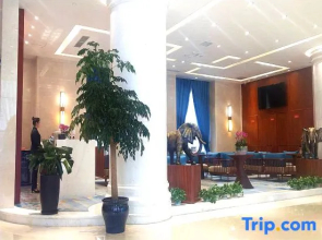 Urumqi Hongshunchang Hotel (Railway Bureau Beijing Road Huijia Times Store)