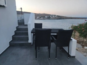 Theis Seafront Retreat - Loutra Seaview Bliss