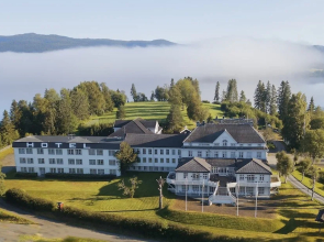 Thon Hotel Selbusjøen
