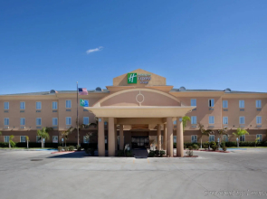 Holiday Inn Express & Suites Zapata by IHG