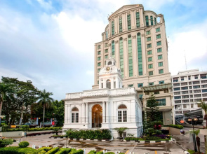 Grand City Hall Hotel & Serviced Residences