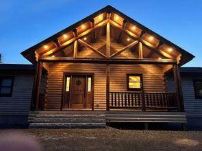 Back Lake Lodges Eagles Nest