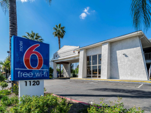 Motel 6 Redlands, CA