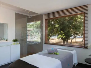 Sheraton New Caledonia Deva Resort & Spa