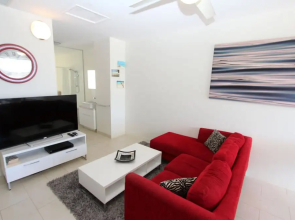 1 Bright Point Apartment 1402