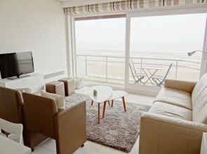 Apartment in Nieuwpoort With Sea Views