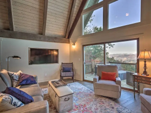 Brevard Chalet w/ Stunning Blue Ridge Mtn Views!