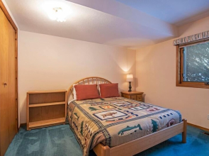 Deschutes Riverfront Home