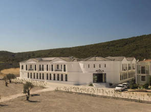 Mola Cunda Hotel