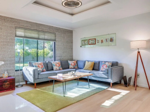 1 Mi to Dtwn & Mill Avenue! Home w/ Outdoor Oasis
