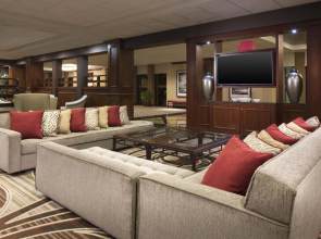 Wyndham Omaha / West Dodge
